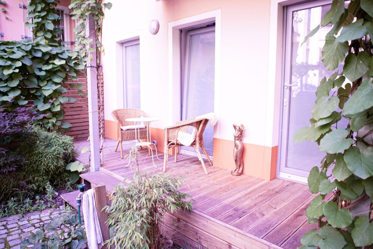 Cosy Apartment At Prenzlauer Berg With Terrace And Headphonecinema Berlim Exterior foto